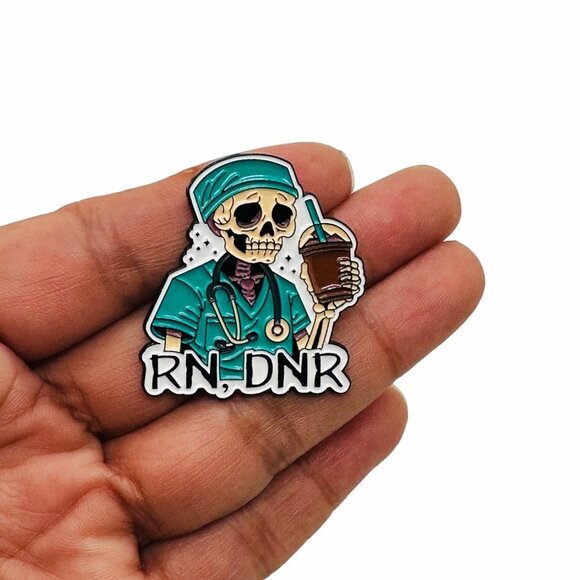 🤩RN DNR Skeleton Doctor Enamel Pins Healthcare Worker Brooches Metal Skeleton - Picture 2 of 6